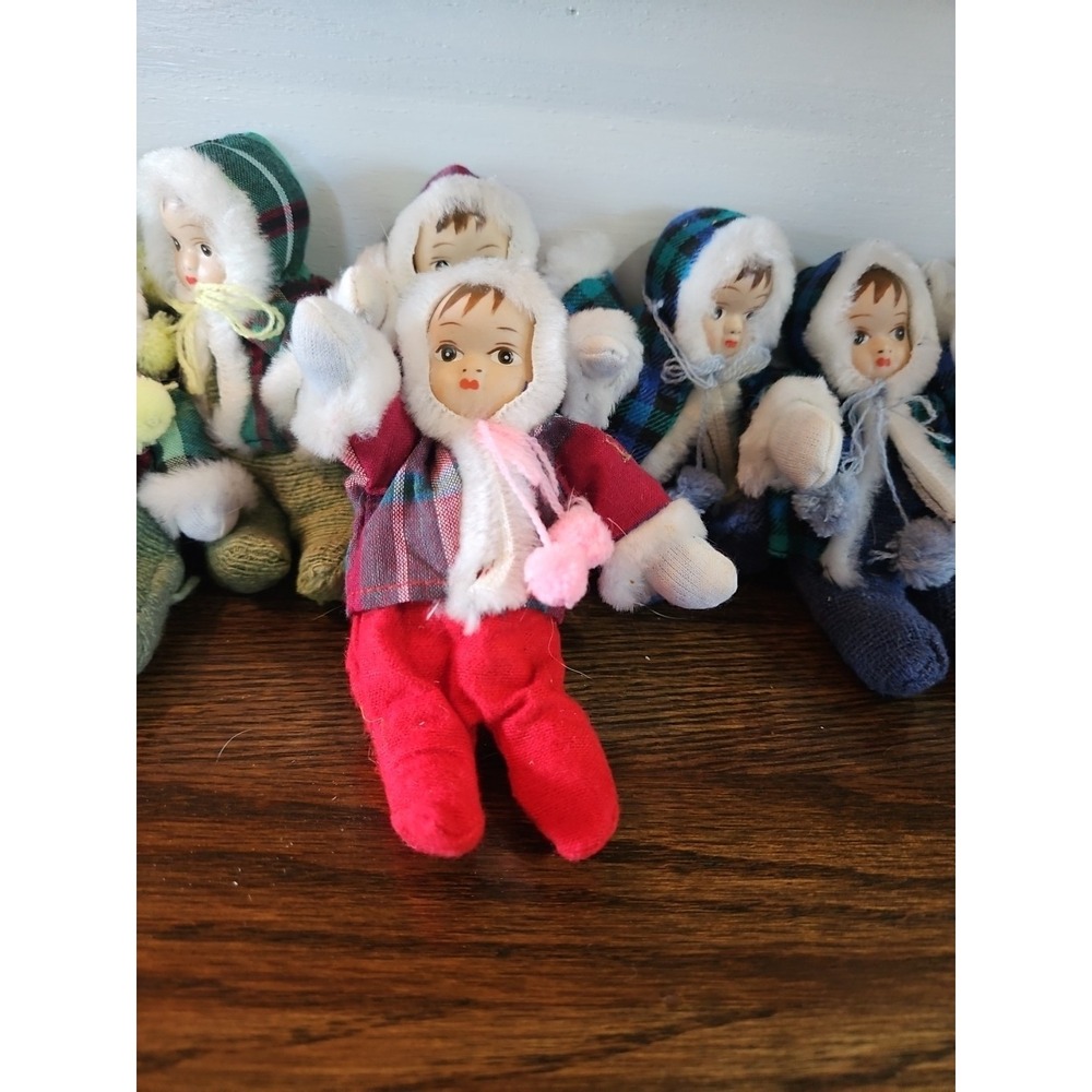 Vintage ESKIMO SANDBAG Mini Doll Hand Painted Porcelain Face